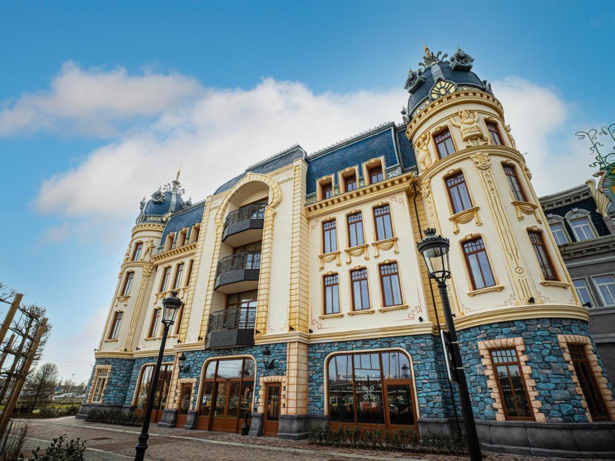 Theater Hotel Де Пане Екстериор снимка