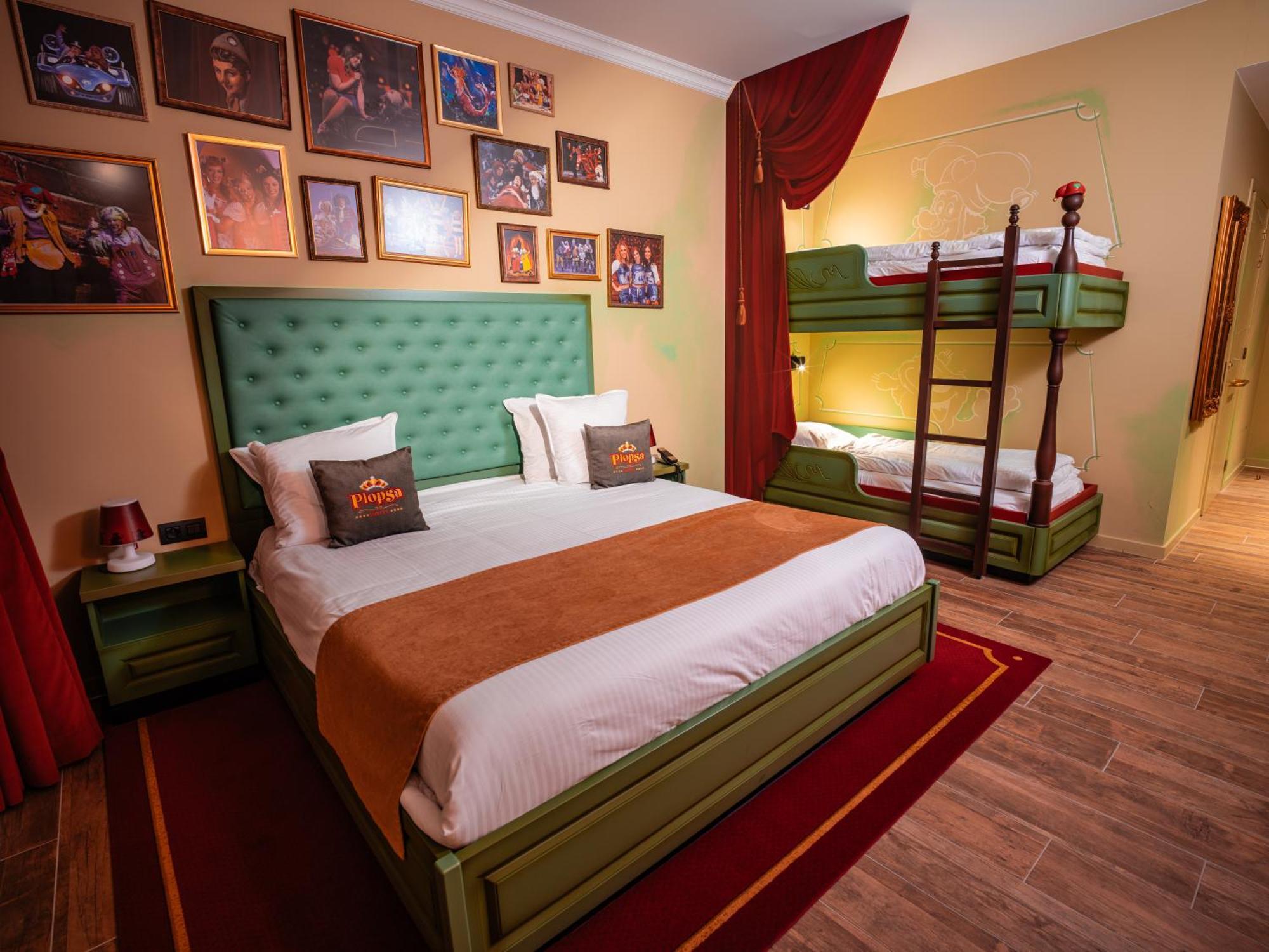 Theater Hotel Де Пане Екстериор снимка